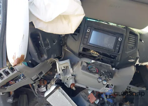 2014 Toyota Tacoma z USA, uszkodzony, nr VIN 5TFNX4CN5EX039228